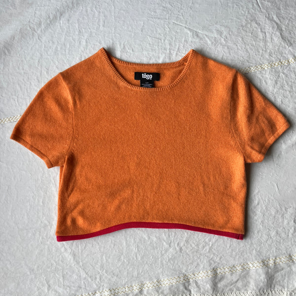 bright orange cropped tee in S