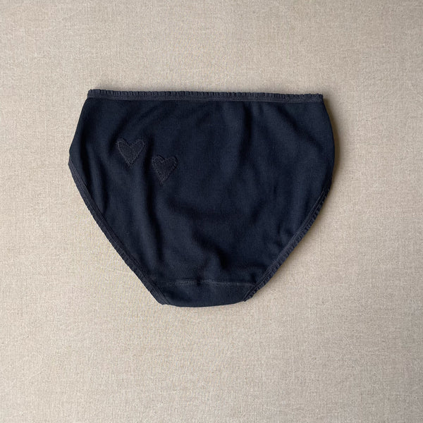 black undie in S