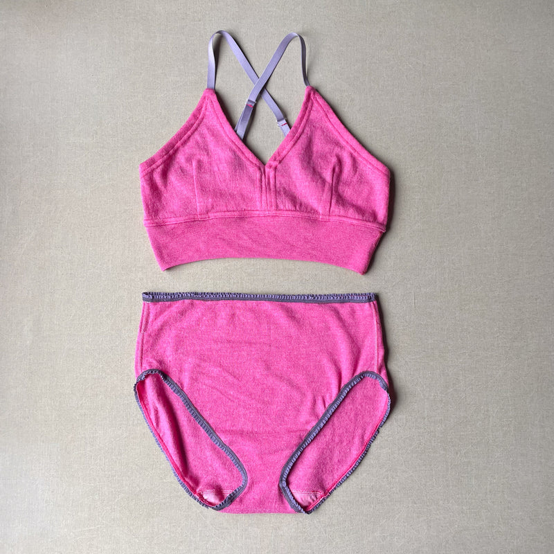 dark pink undie in XL