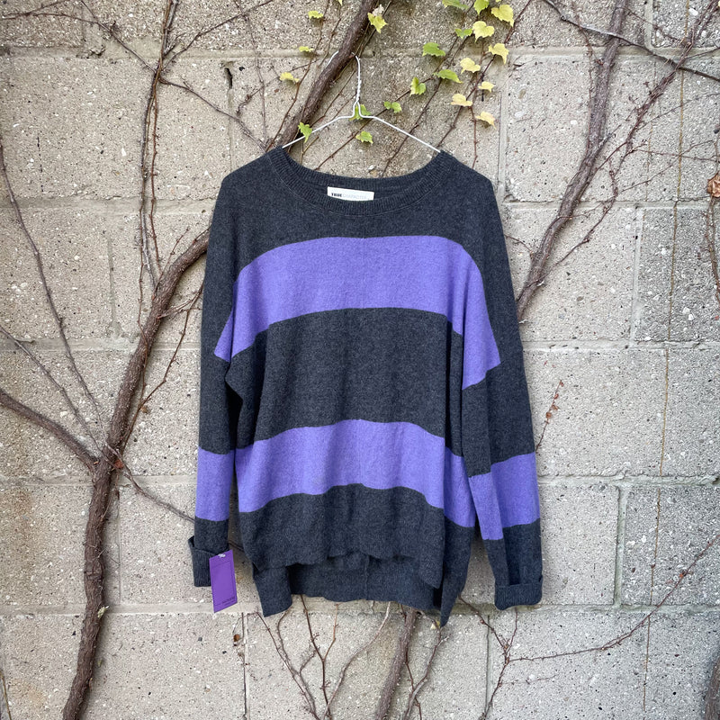 True Character cashmere sweater in L