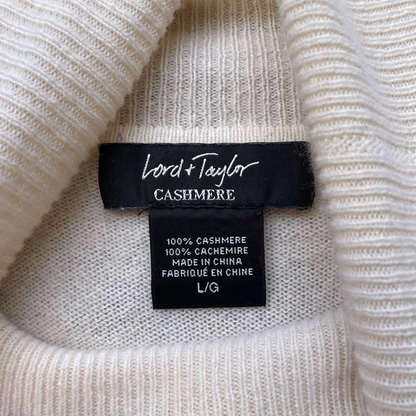 Lord & Taylor turtleneck cashmere in L