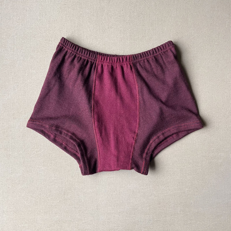 burgundy red fitted short in L