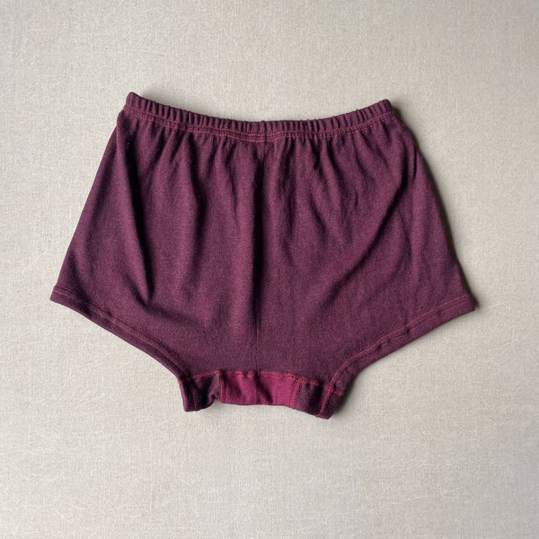 burgundy red fitted short in L