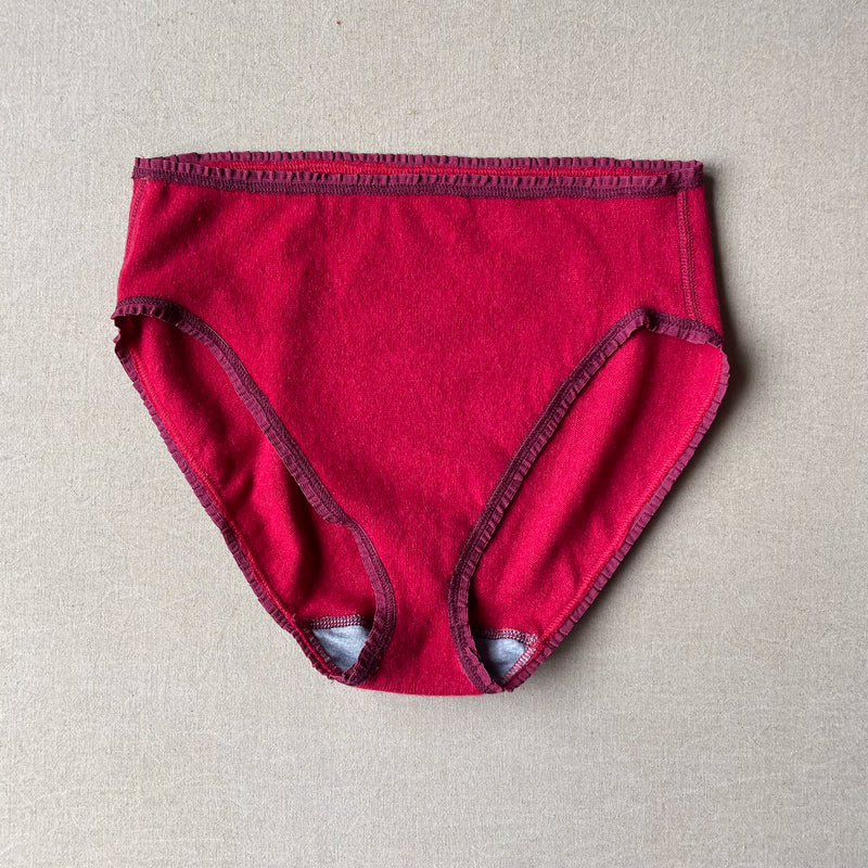 dark red undie in S