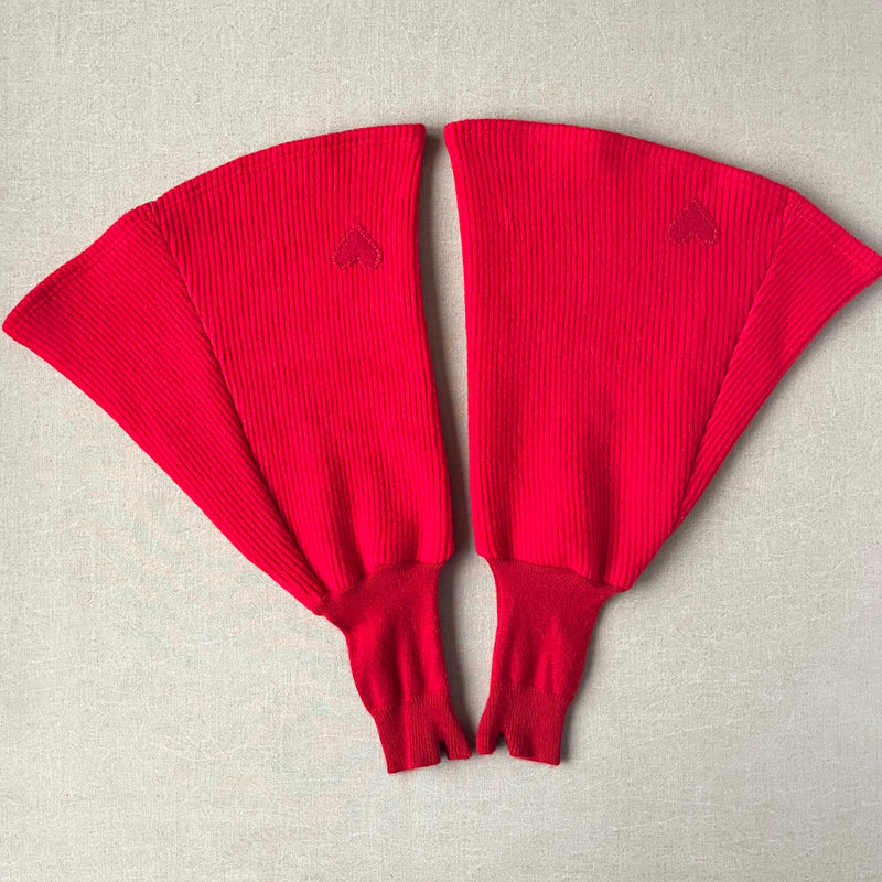 scarlet cuffs