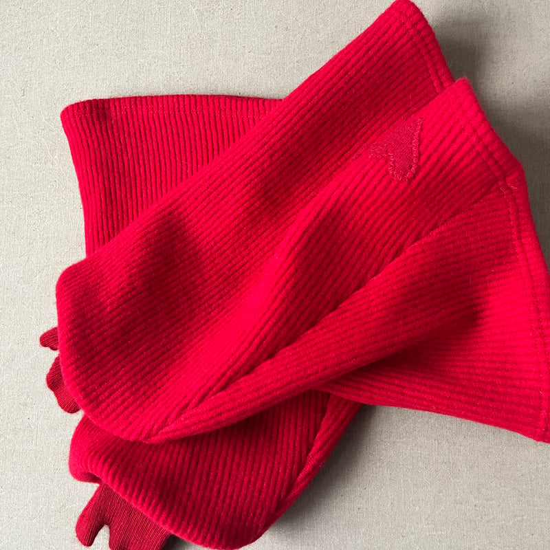 scarlet cuffs